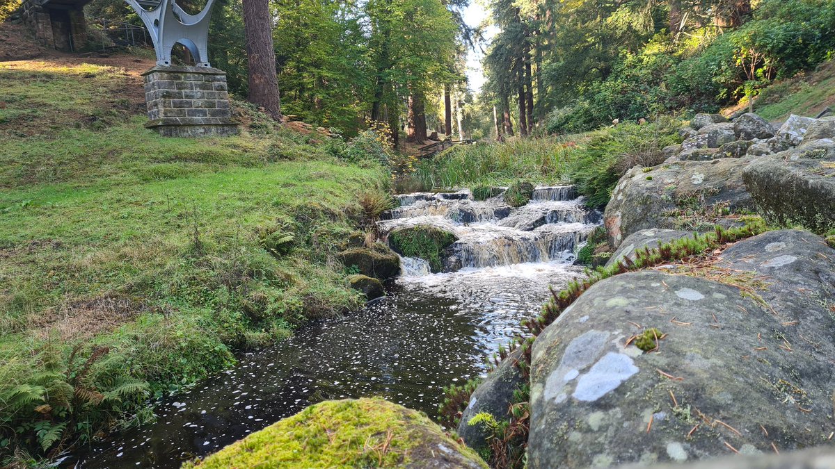 Miss__E2017's tweet photo. At the beautiful Cragside in Northumberland this afternoon. Very peaceful. https://t.co/oc8a07a0ff