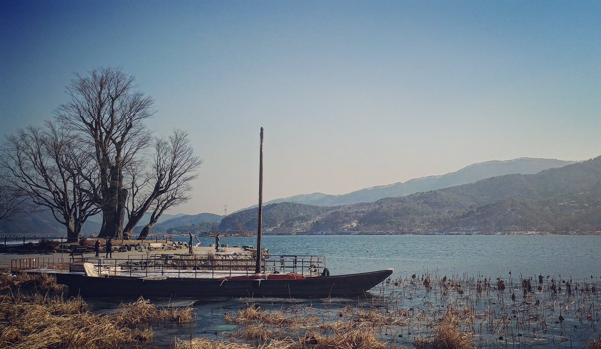 thejintour45's tweet photo. Joy of Trip!

두물머리 나루터
An old ferry,Korea

#여행 #떠나자
#힐링 #풍경 #두물머리
#여행설계 #소규모단체여행 #가족여행 #더진투어

#relax #scenery #Sailboat #river #mountains
#earthpix #paysage #landscope #nature
#travel #koreatrip
#thejintour 
#korea #corea #корея #韓国
#photo https://t.co/rsZkJeXi1j