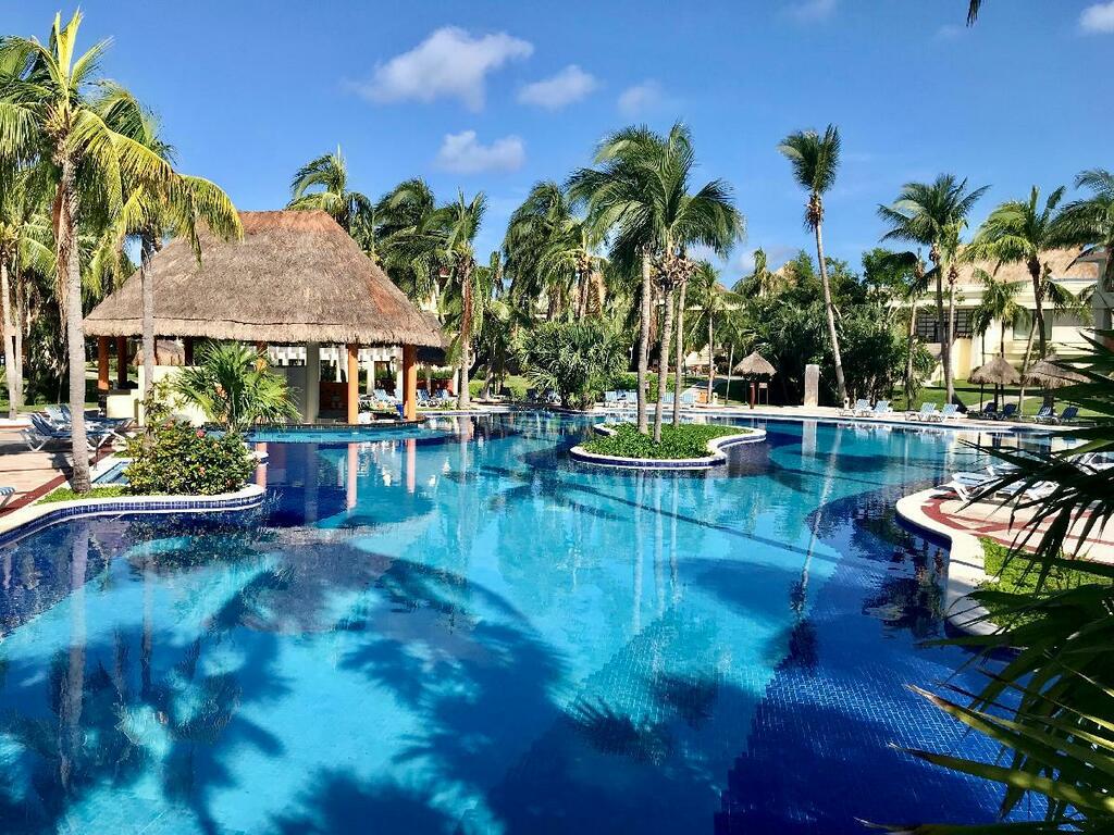 Blog AreWeThereYet tweet media