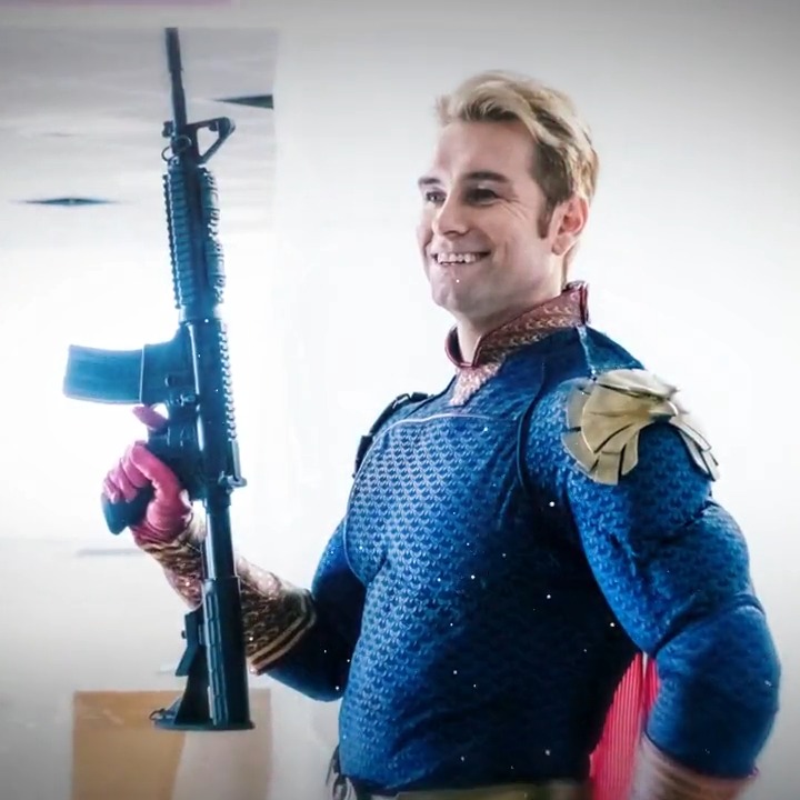 Happy Birthday to star Antony Starr! What\s your favorite Homelander moment from the show? 