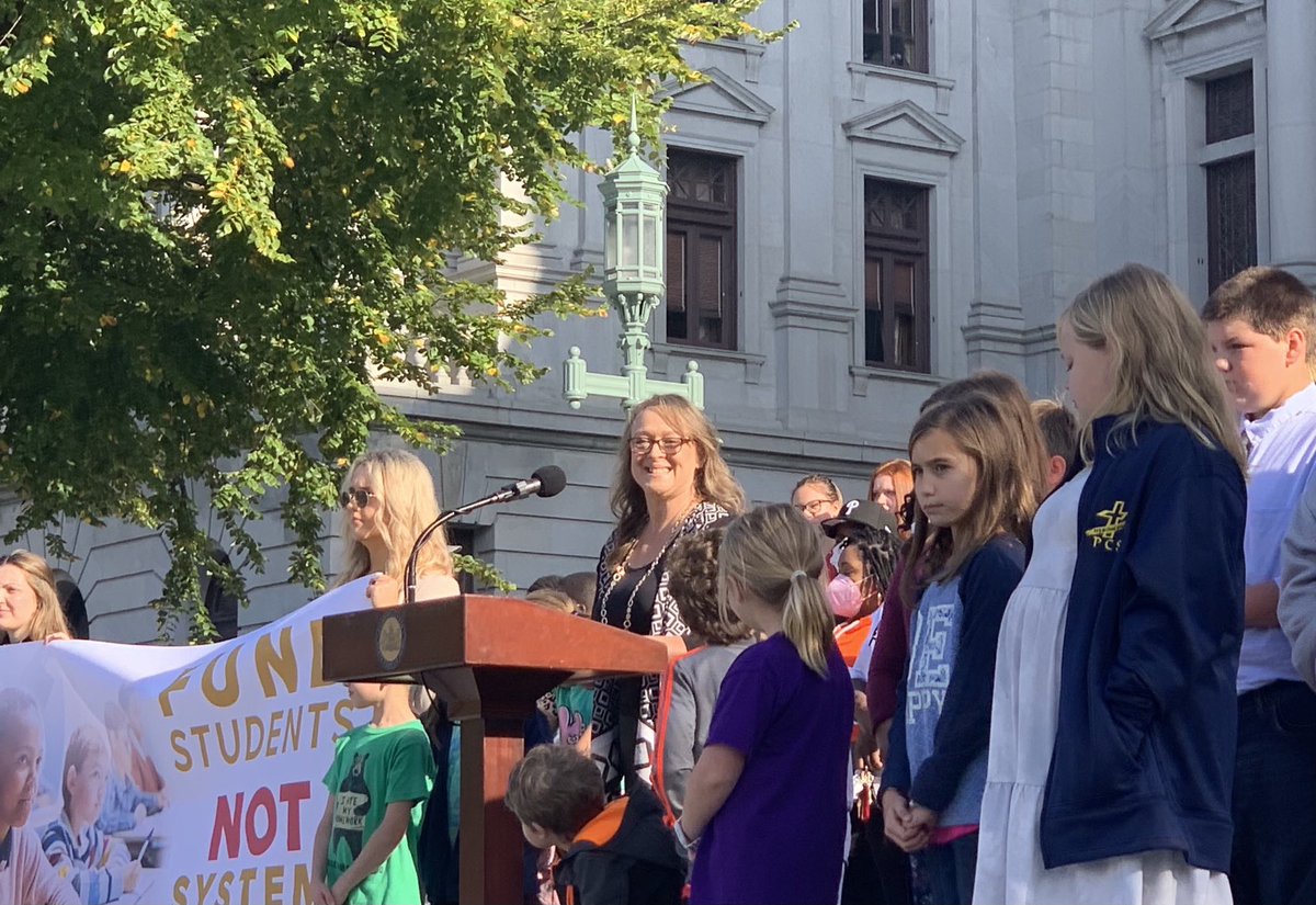 mleblond1's tweet image. .⁦@SharonSedlar⁩: “When my child started having anxiety and abdominal pain over going to school, district officials did their best, but it wasn’t enough. I am so thankful that we had a choice to continue her education in a setting that worked for her.”