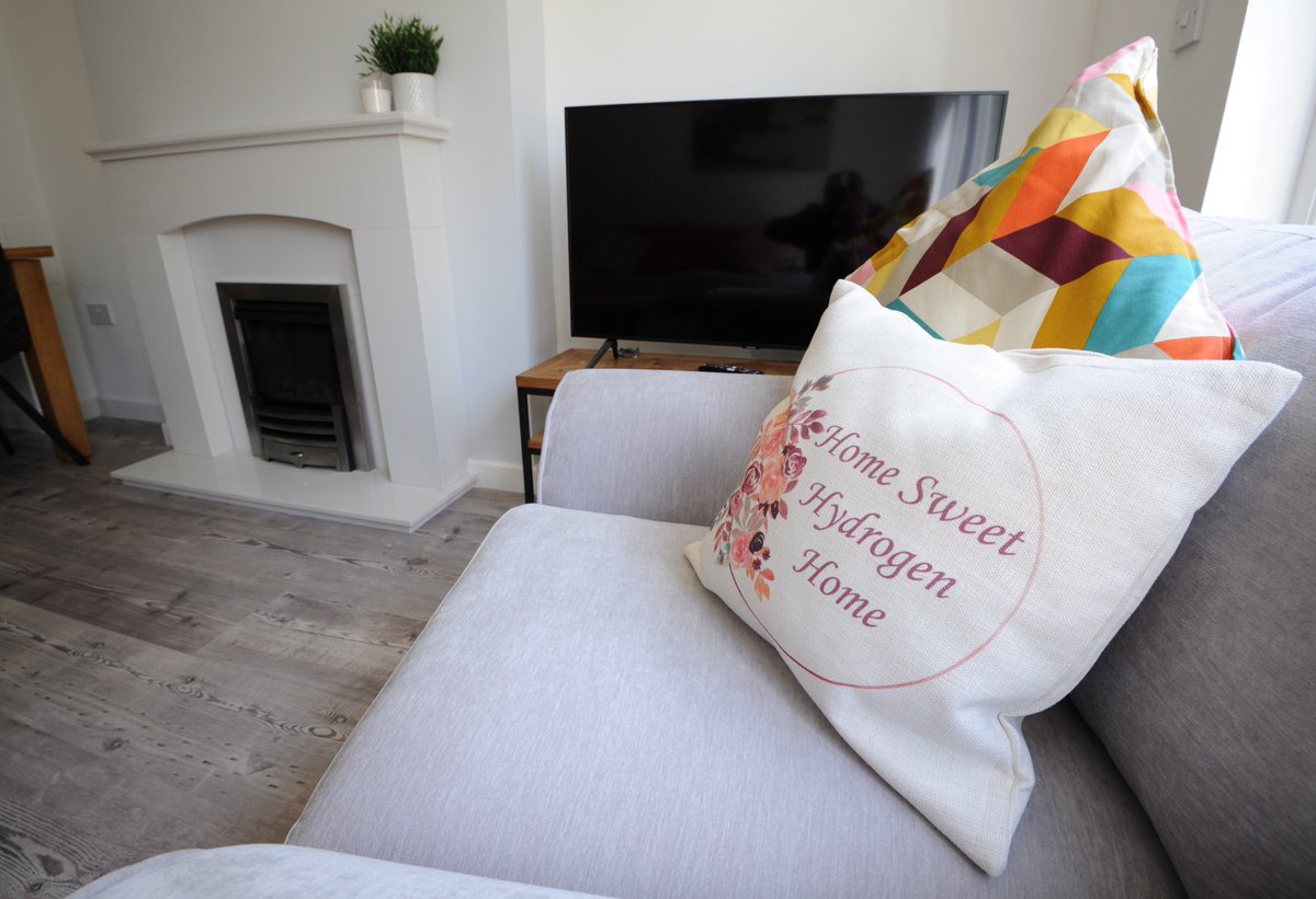 D_G_Alliance's tweet photo. #DYK that the @NGNgas Hydrogen Homes are the only place in the UK showcasing 100% #hydrogen appliances?
The properties are playing a key role in demystifying a #NetZero future and demonstrating that a home can be fuelled more sustainably.
#DGARoadshow #GettingNetZeroDone https://t.co/kTVP6NYV2a
