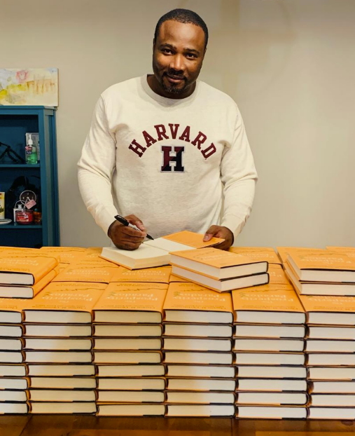 EfosaOjomo's tweet photo. When I applied to @HarvardHBS, a voice in my head said, "You can't get in." Today, I sit on the admissions board for HBS &amp; co-authored The Prosperity Paradox with @claychristensen &amp; @KarDillon.
Don't listen to the voice that says you can't. Listen to the one that says you can. https://t.co/33h1ENlr0T