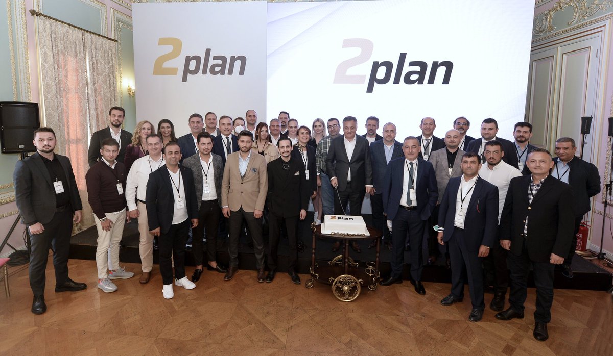 2planmaestro's tweet image. Geçtiğimiz hafta gerçekleşmiş olan 2plan bayi toplantısına katılmış bulunmaktayız😊 #2plan #2plancomtr #2P #ikiplan #ikincieldeilkplan #2planmaestro #istanbul
