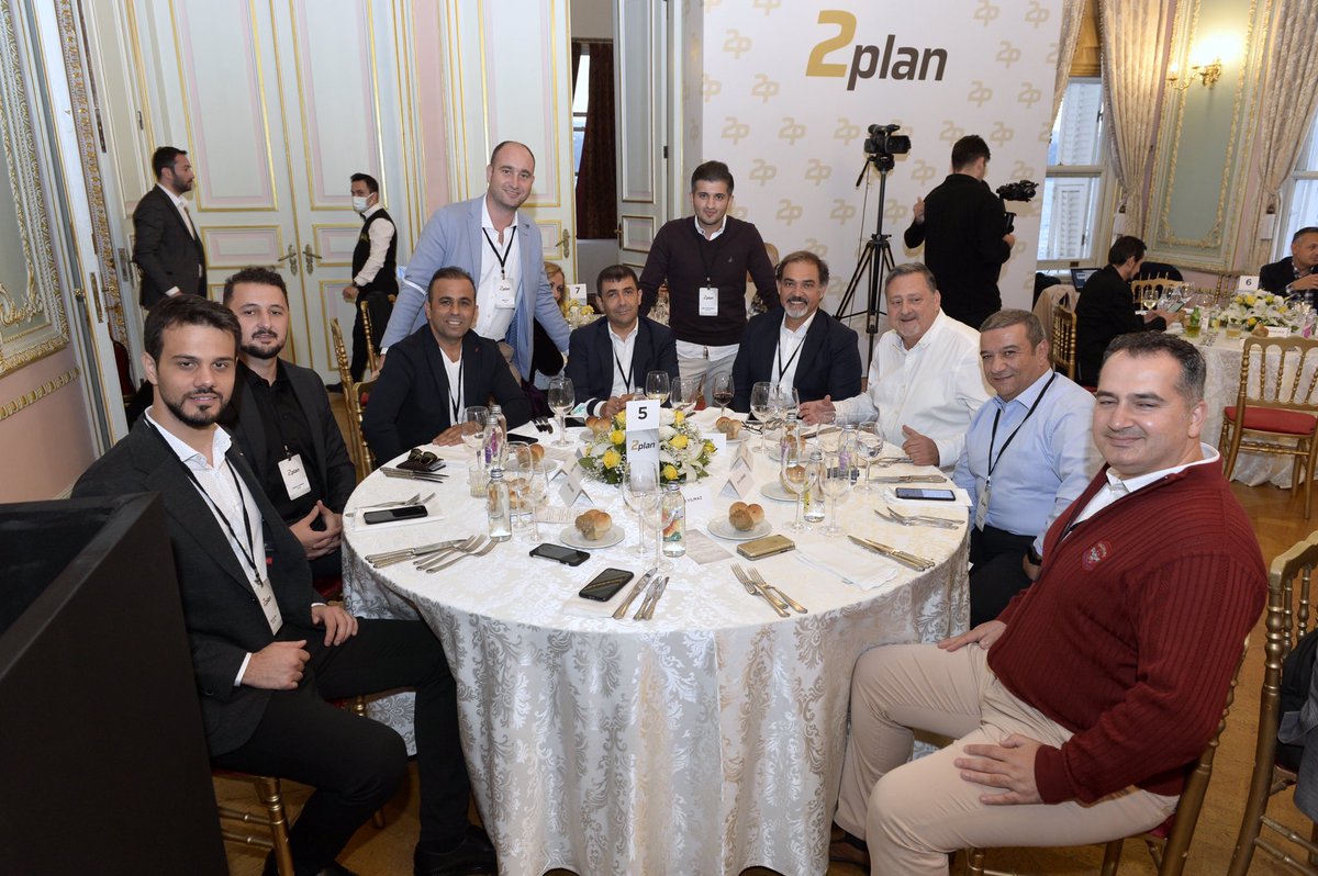 2planmaestro's tweet image. Geçtiğimiz hafta gerçekleşmiş olan 2plan bayi toplantısına katılmış bulunmaktayız😊 #2plan #2plancomtr #2P #ikiplan #ikincieldeilkplan #2planmaestro #istanbul