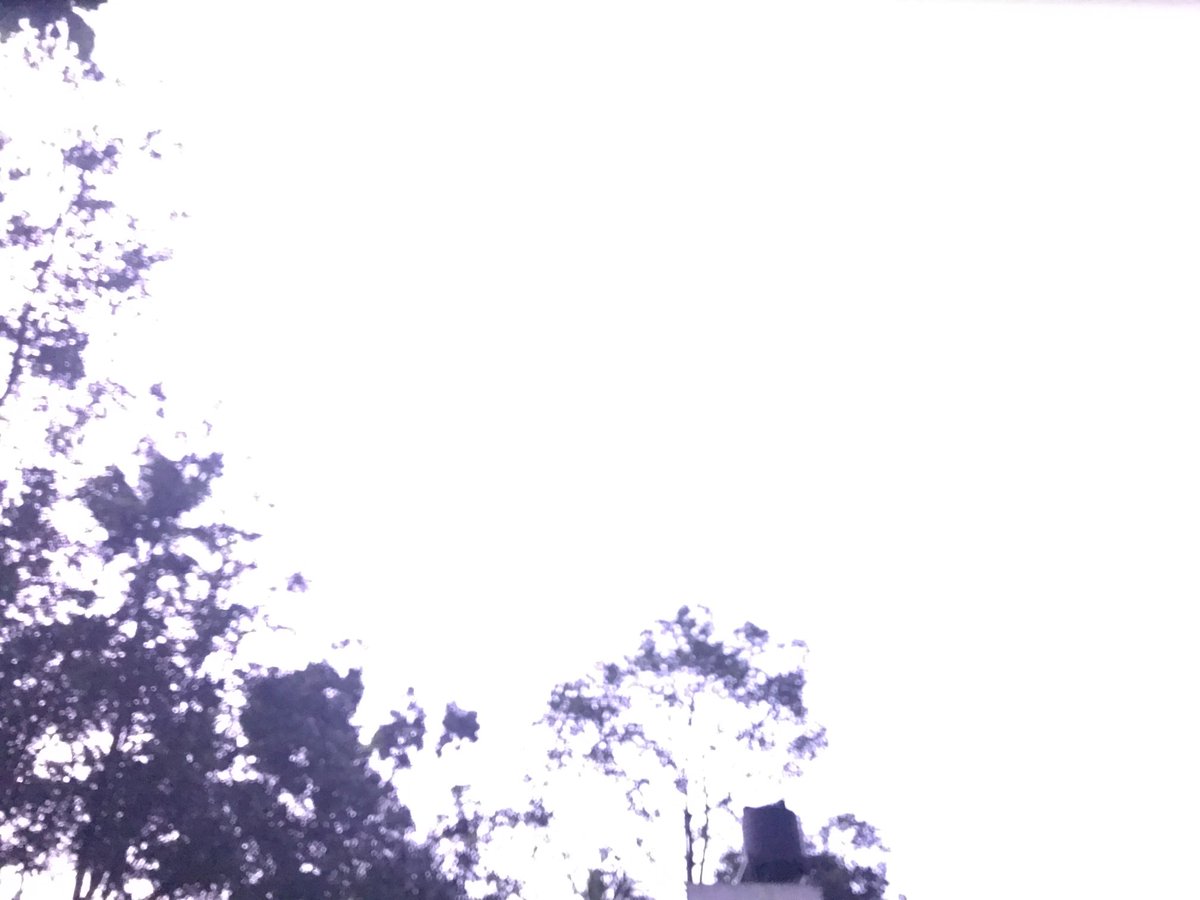 sebitalks's tweet photo. With Lightning ⚡️.. 
#Flashoff https://t.co/xoGrsUTWAV