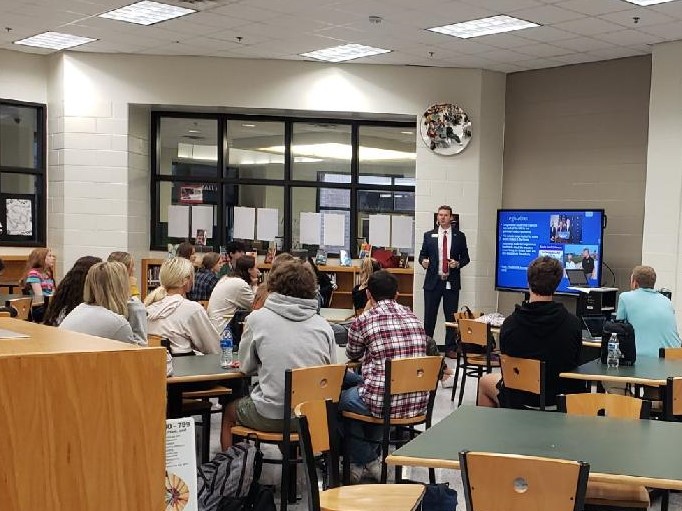 NanLanford's tweet photo. Thank you Beatrice Shakal (CvHS alumna), Policy &amp; Communications Manager, GA House of Representatives, and Will Anderson, Field Rep for @RepLoudermilk, who came to speak to our American Gov't classes today about the inner workings of state/federal governments. @CVHS_SocStudies https://t.co/7Jd8upjgpv
