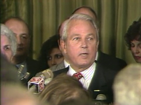 LDMArchive's tweet photo. Gov. #EdwinEdwards conceded the #Louisiana gubernatorial election to #BuddyRoemer #OnThisDay in 1987. Watch @lpborg's coverage of the election here -
https://t.co/HtzhF9ZMJg #lagov #lalege #OTD https://t.co/JBKKWsaUBq