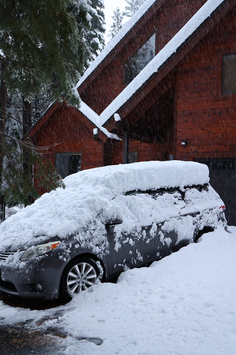 dspitz's tweet image. Hmmm.... #TahoeBlizzard