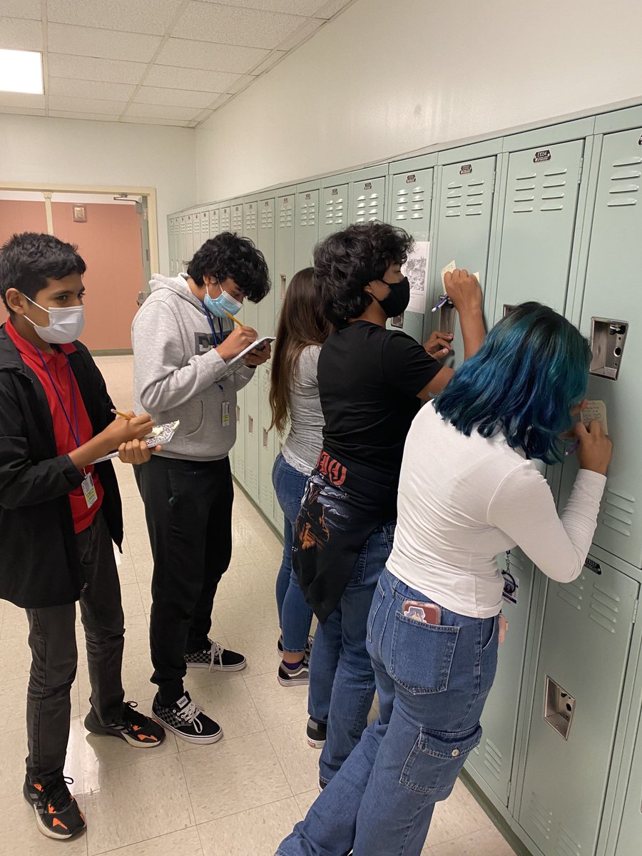 Aldine 9 students analyzing a photojournalist’s message.
