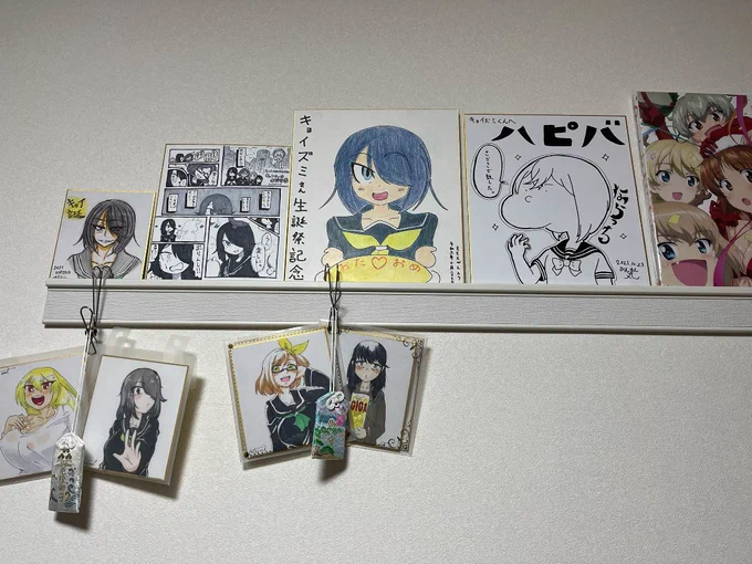 誕生日プレゼントとしていただいた色紙、早速飾らせてもらいました😊 