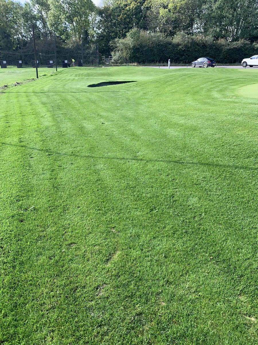 Mark572509852's tweet photo. Trying out the Toro Hovermow on the SGA today, not a bad result in the end #greenkeeping #trialanderror #newseed #practicearea https://t.co/f739YrZMo4