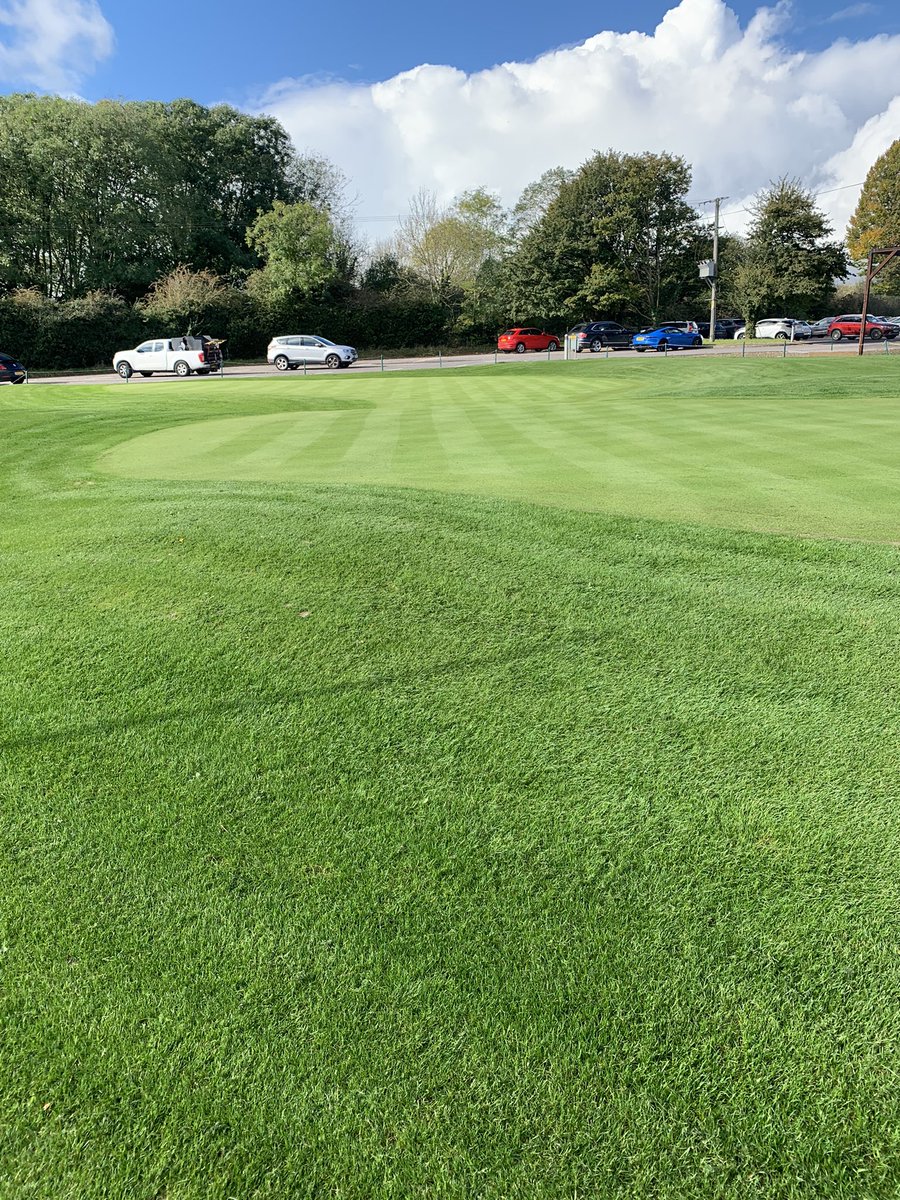 Mark572509852's tweet photo. Trying out the Toro Hovermow on the SGA today, not a bad result in the end #greenkeeping #trialanderror #newseed #practicearea https://t.co/f739YrZMo4