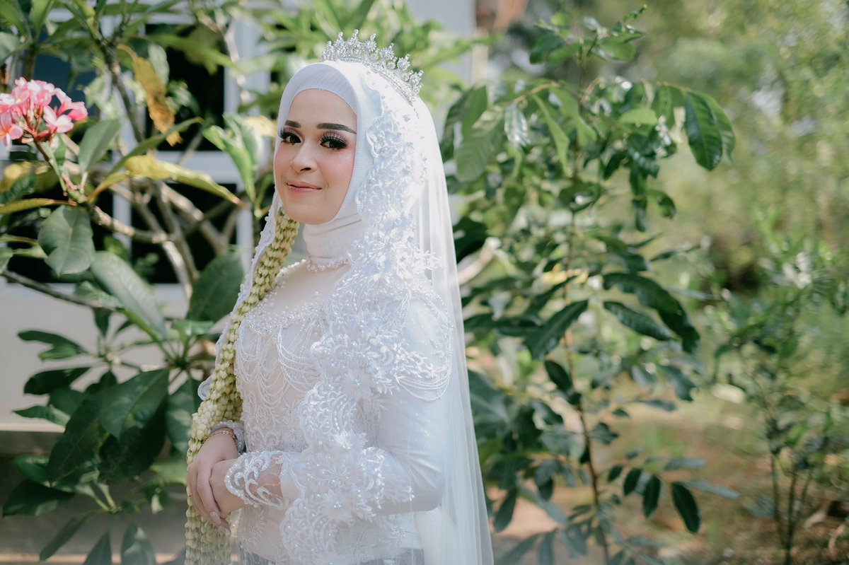 kakakbay's tweet photo. perweddingan hari ini ๐ค
.
#xt3
#35mm
#TheVisualPoets @govoes https://t.co/YPpxP0545K