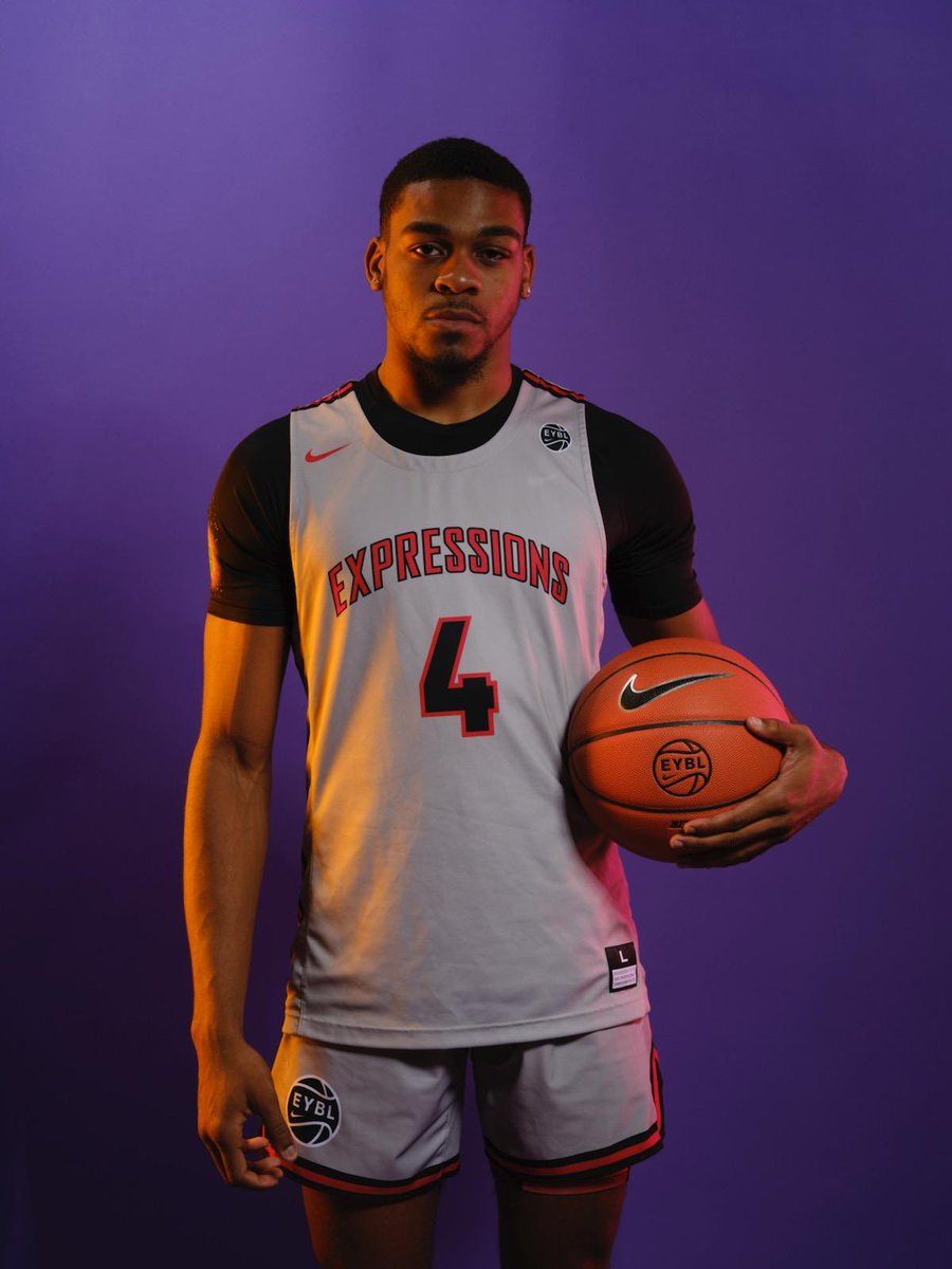 ExpressionsBall's tweet photo. Wishing a happy birthday to our guy @_jabarinurse. We hope you enjoy the day Jabari and hope you get all that you’ve been working for. #ExpressionsElite #TrusttheProcess https://t.co/UgSI6cBnpG