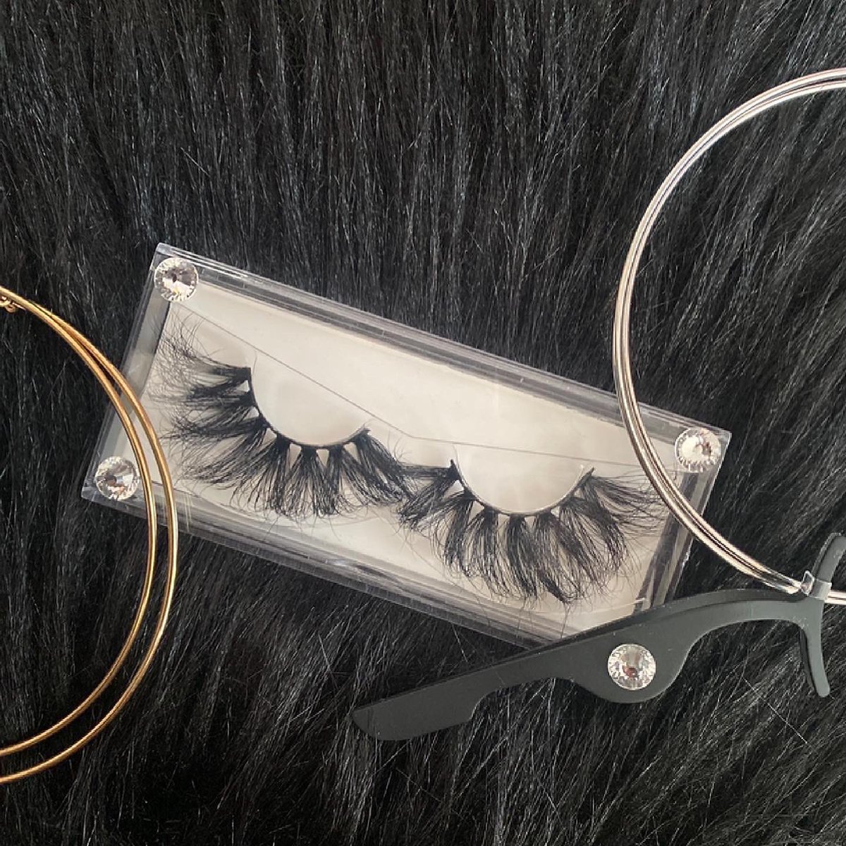 lucyslashes_'s tweet photo. @younggjayy13 All lashes are BOGO using the code “Spooky” link in bio✨🛍 https://t.co/EUXiYUmfyw