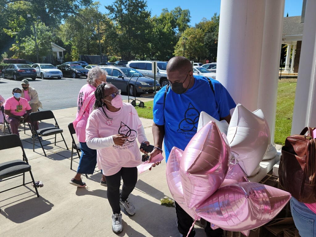 TBC_TeamTrinity's tweet photo. Good morning! Here are some pictures from our 6th annual Sarah Walker Breast Cancer Walk &amp; Program! A loving thank you to all participants, Trinity members, and friends!

#TEAMTRINITY https://t.co/9SR2D3cW3T