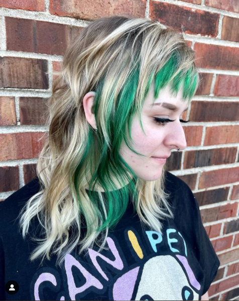 MyRockItStudio's tweet photo. Green with envy! 💚
We updated @spook2dani statement piece and can you believe we have never done her hair green!
This fab green is @megix10 pure shades 😍😍
We also gave her a hair resurrection @malibucpro and @olaplex
And we freshened up those bangs 😍 https://t.co/pqaUiPWSlP