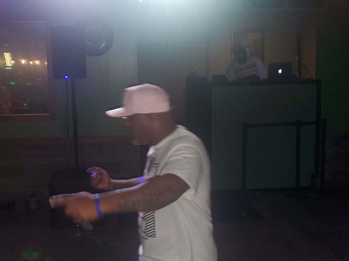 RochelleDean's tweet photo. Thank you for showing so much love #VictoryPromotions for allowibg me to help host my cousins @BenedictEDU homecoming DJ after party this past weekend at Mynt. #GoodTimes https://t.co/TTrSh3YYKq