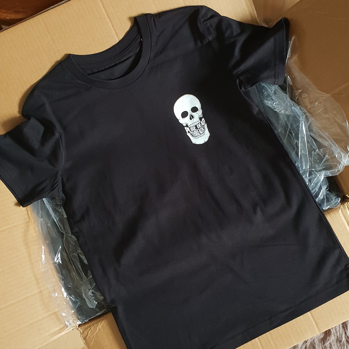puredeadthreads tweet picture