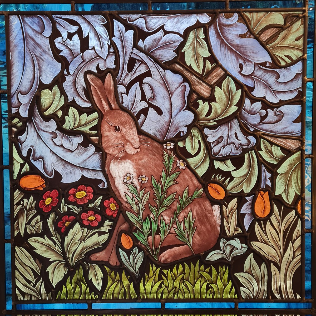 UkStainedGlass's tweet photo. Just sent this one off to it's new home. It was quite a challenge translating a tapestry design into stained glass but feel like it was definitely a success.... #williammorris #stainedglass #architecturalglass #artandcrafts #handcrafted #commission #bespokeglass #cirencester https://t.co/xSpf7swDRb