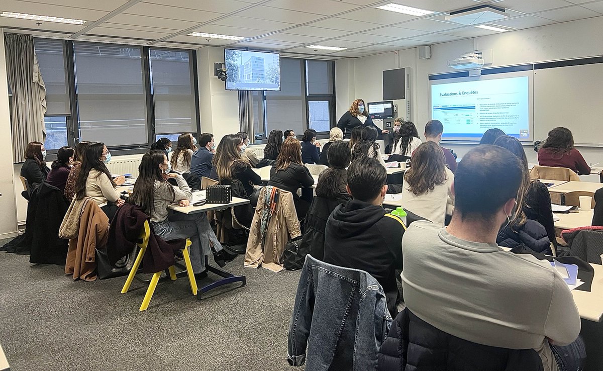 DevinciExec's tweet photo. #RENTRÉE // Bienvenue au #MBA #Marketing et #Communication #Santé !

Les #étudiants ont été accueillis par Aude Castel, directrice du programme ainsi que par Karina Simon-Perin, coordinatrice pédagogique!

Nous leurs souhaitons une belle #formation au sein de l’#ILV !

#InsideILV https://t.co/8riSYSUD7A