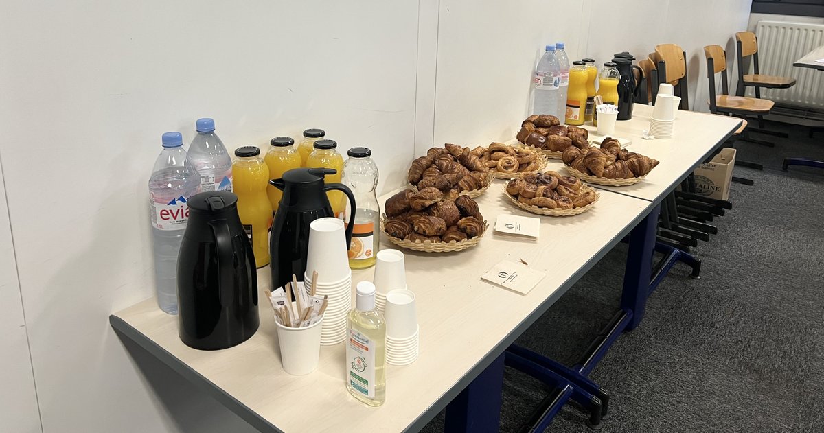 DevinciExec's tweet photo. #RENTRÉE // Bienvenue au #MBA #Marketing et #Communication #Santé !

Les #étudiants ont été accueillis par Aude Castel, directrice du programme ainsi que par Karina Simon-Perin, coordinatrice pédagogique!

Nous leurs souhaitons une belle #formation au sein de l’#ILV !

#InsideILV https://t.co/8riSYSUD7A