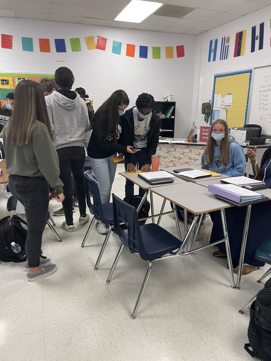 ChristyT (@christyt04) on Twitter photo Movement and Conversation <a href="/WhiteOakVikings/">White Oak High</a> in Ms.McClouds class Spanish class! Early morning wake up and get up! #ocsengage Movement and Conversation <a href="/WhiteOakVikings/">White Oak High</a> in Ms.McClouds class Spanish class! Early morning wake up and get up! #ocsengage