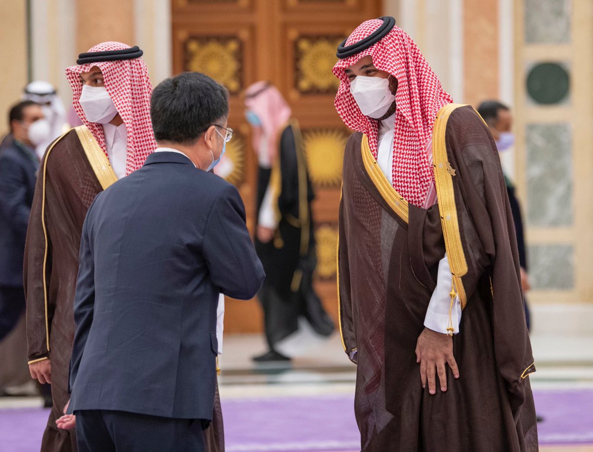 spagov's tweet photo. #صور من استقبال سمو #ولي_العهد قادة ورؤساء دول وحكومات العالم وممثليهم والمشاركين في قمة #مبادرة_الشرق_الأوسط_الأخضر. 
#واس https://t.co/jcum0Hz47u