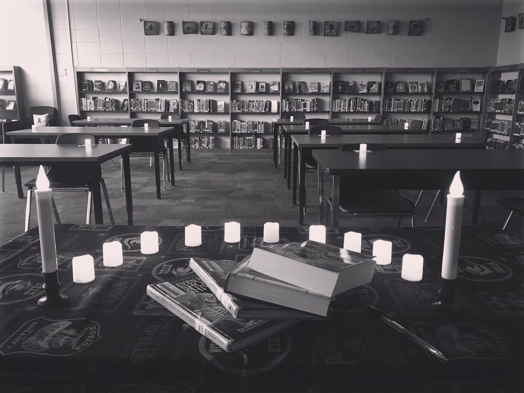 MurrayMakers's tweet photo. Haunt the Library with us all this week at lunch! Eat lunch first, then come to the MA library for spooky stories told by candlelight. Visit the library website to sign up! https://t.co/J5PQRdPEAj https://t.co/A1Wcm5IPzz