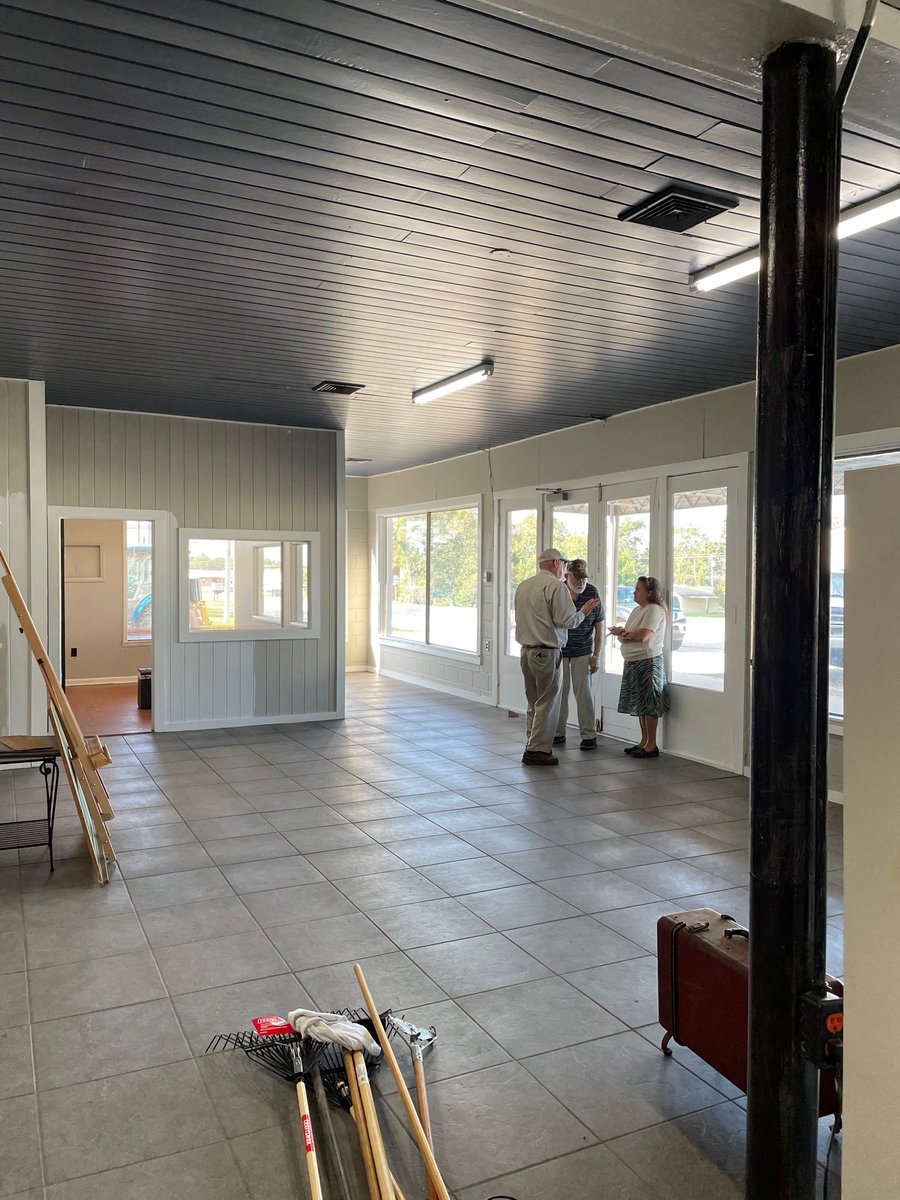 CSSCrestviewFL's tweet photo. We love when customers come to buy an LS tractor from us at our new Andalusia location even if we are not open yet! Thanks to this nice couple who made a great purchase! We hope to see everyone when we officially open in January! @LSTractorUSA https://t.co/L1tbFmOITV