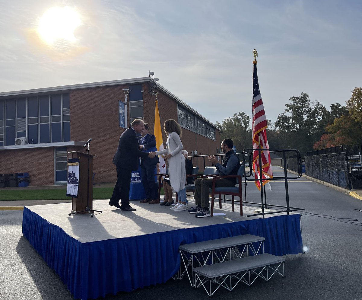 It was an honor to present 2x Olympic Gold Medalist and World Record holder @GoSydGo with a resolution at her alma mater, @unioncatholichs this morning. Sydney is a wonderful role model who is dedicated to making a difference in her community. Congratulations again, Sydney! 🥇