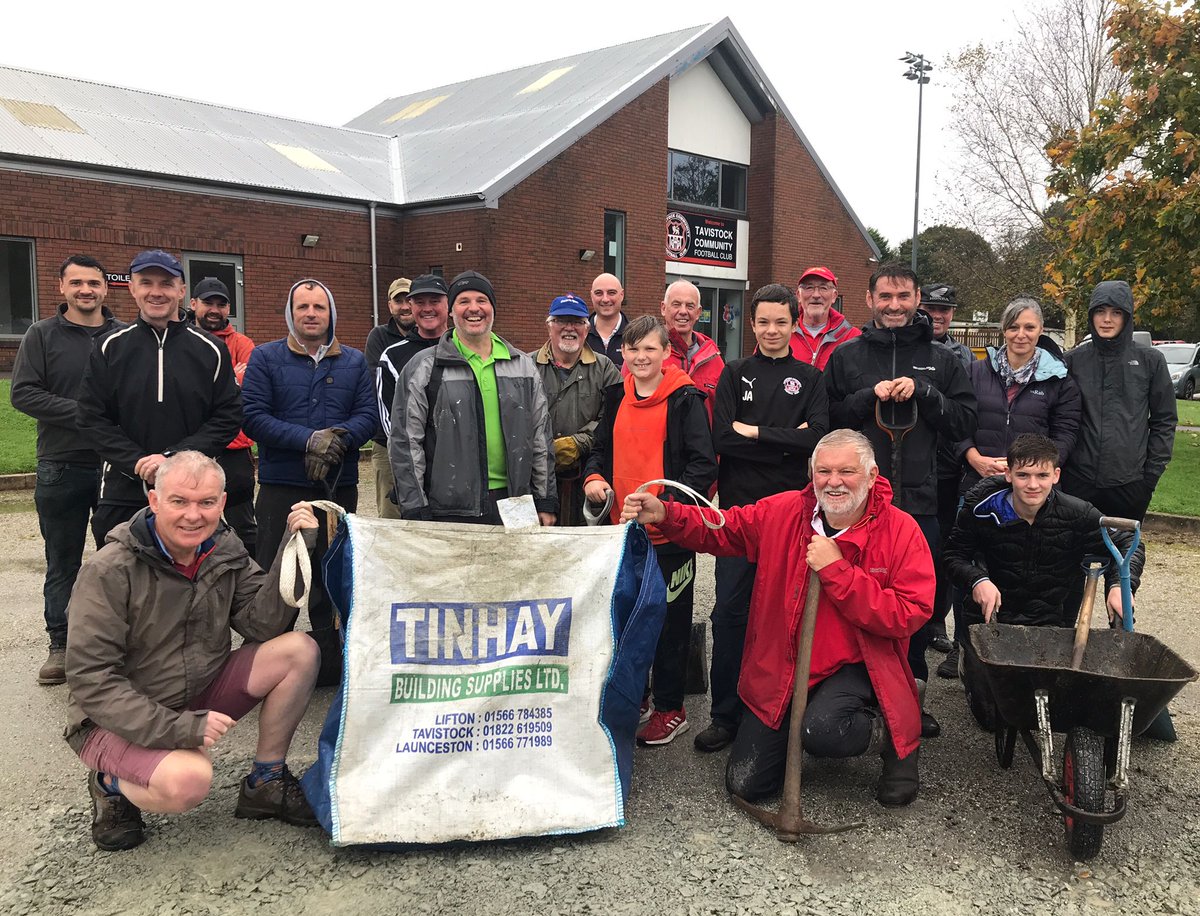 TavyCommunityFC's tweet image. We'd like to thank all the club volunteers who came down yesterday to help sort the car park. We'd also like to thank the Tavistock Lions and The Robey Trust for their work. It is very much appreciated. Thank You ⚽️❤🖤 @tavistocktimes @tafclambs