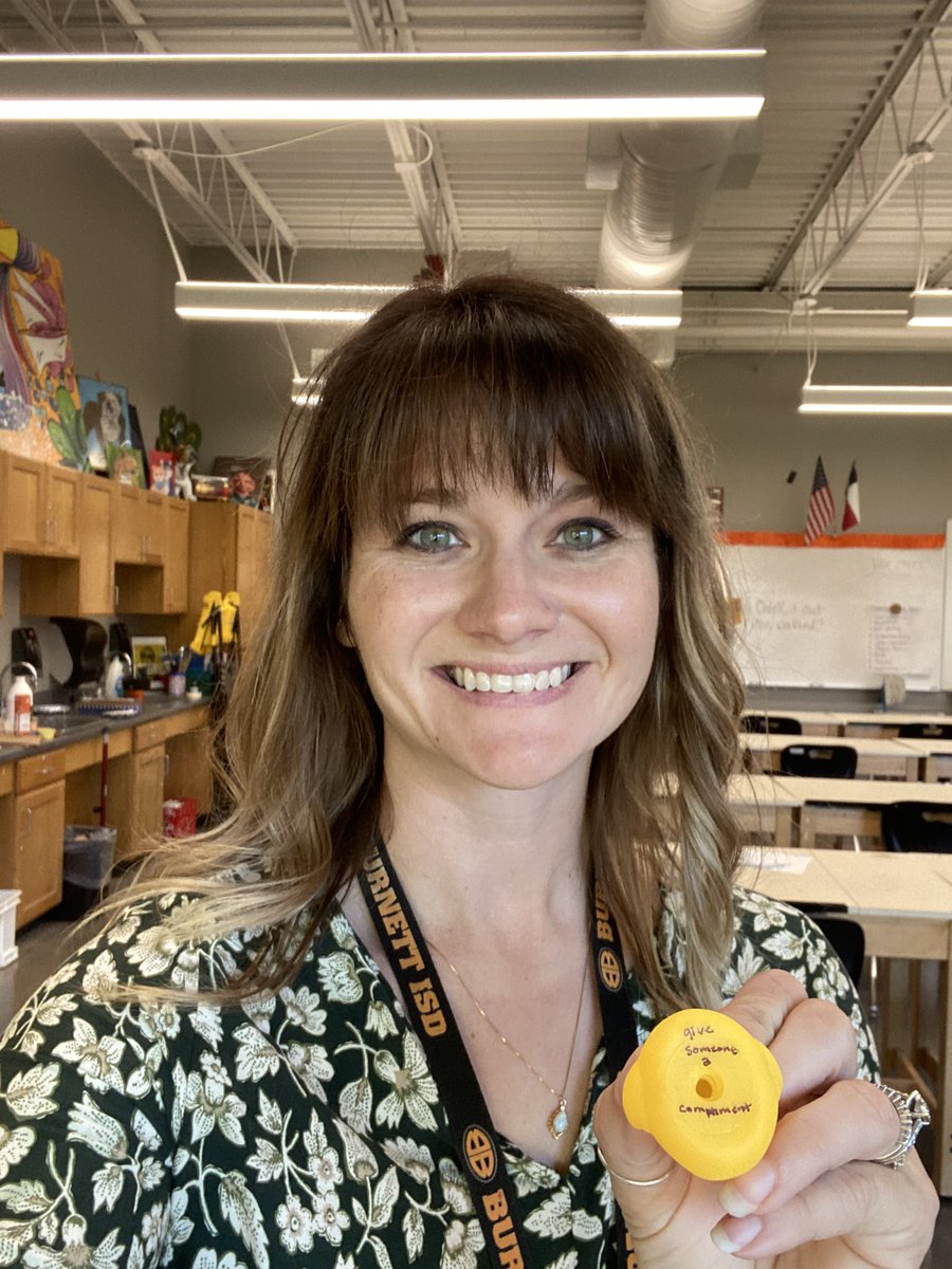 MrsAndrajack's tweet photo. I found a duck! Challenge #1 “Give someone a compliment”. I complimented a co-worker’s new hairstyle and a student’s smile! ❤️ Duck was hidden again for the next person. Keep it going BHS! #bhsduckhunt #bisdduckhunt https://t.co/r3YeNTWVOs