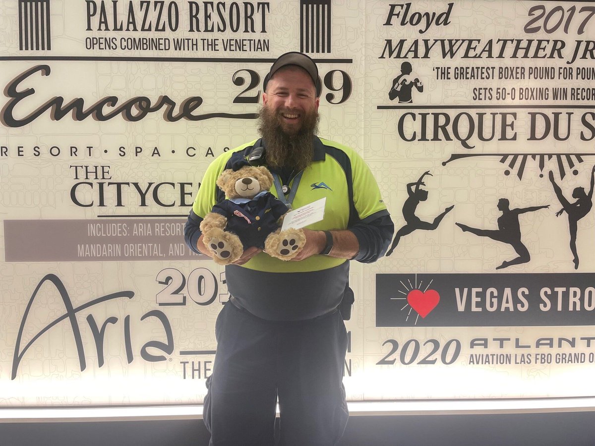 ParagonAviation's tweet photo. Captain Romeo had fun with his pals at @AtlanticFBO Las Vegas raising awareness and donations for #BreastCancerAwarenessMonth. 

Find out where he's flying at https://t.co/07k940WB5Y

#FlyForACure #ParagonThinksPink #BreastCancer #Pinktober #BreastCancerResearch #ThinkPink https://t.co/PzcTfwehNT
