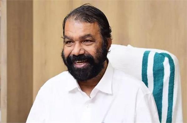 punjabkesari's tweet image. केरल के शिक्षा मंत्री का बयान: अब ‘ए प्लस&apos;&apos; वाले सभी छात्र अपनी पसंद के पाठ्यक्रम चुन सकेंगे
m.punjabkesari.in/national/news/…

#Aplusstudents #PlusOneadmission #educationminister #VSivankutty #Educationnews #Education