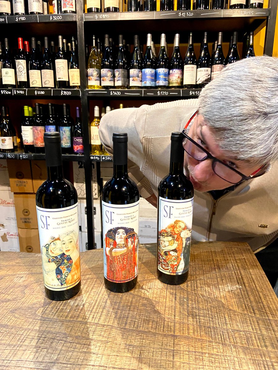 LoDeJoaquin's tweet photo. ¡Una colección imperdible! 🍷

Saint Felicien sumó un nuevo tributo al arte con el lanzamiento de Saint Felicien Tributo a Gustav Klimt, un trío de Malbec con uvas de diferentes zonas.

Solo 3000 botellas que vienen con estuche y podés conseguir en JA, claro. 😀 https://t.co/tRqUuyVrQw