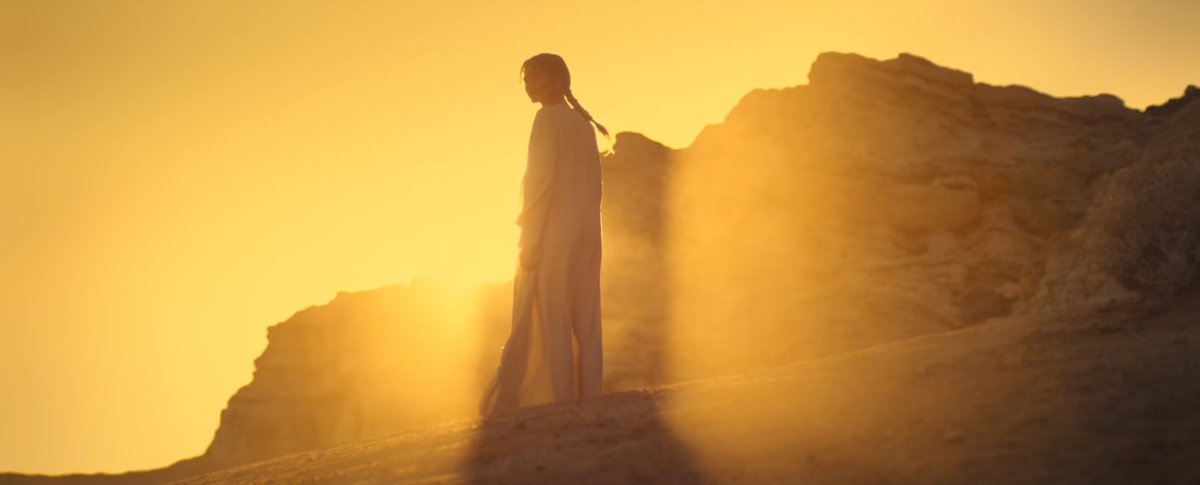 screentime's tweet photo. Christopher Nolan has high praise for #Dune

“It’s one of the most seamless marriages of live action photography and computer generated visual effects that I’ve seen"

🎥 The Director's Cut https://t.co/YoX3iPy2NH
