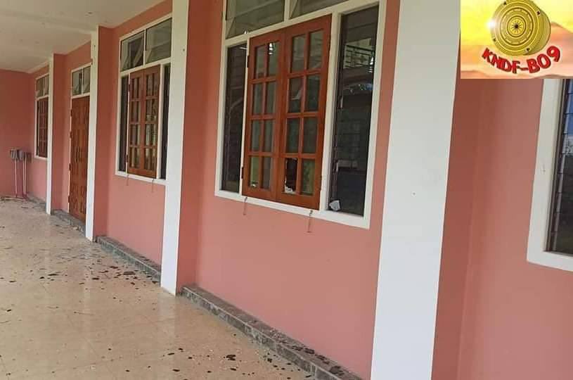 LudMaedaw Temple in DawMyalay Division, Kayah state was raided, attacked and destroyed by indiscriminate shots of Military Terrorists with both heavy and light weapons including artillery shells today.Number of casualties is still unknown.
#Oct25Coup 
#WhatsHappeningInMyanmar