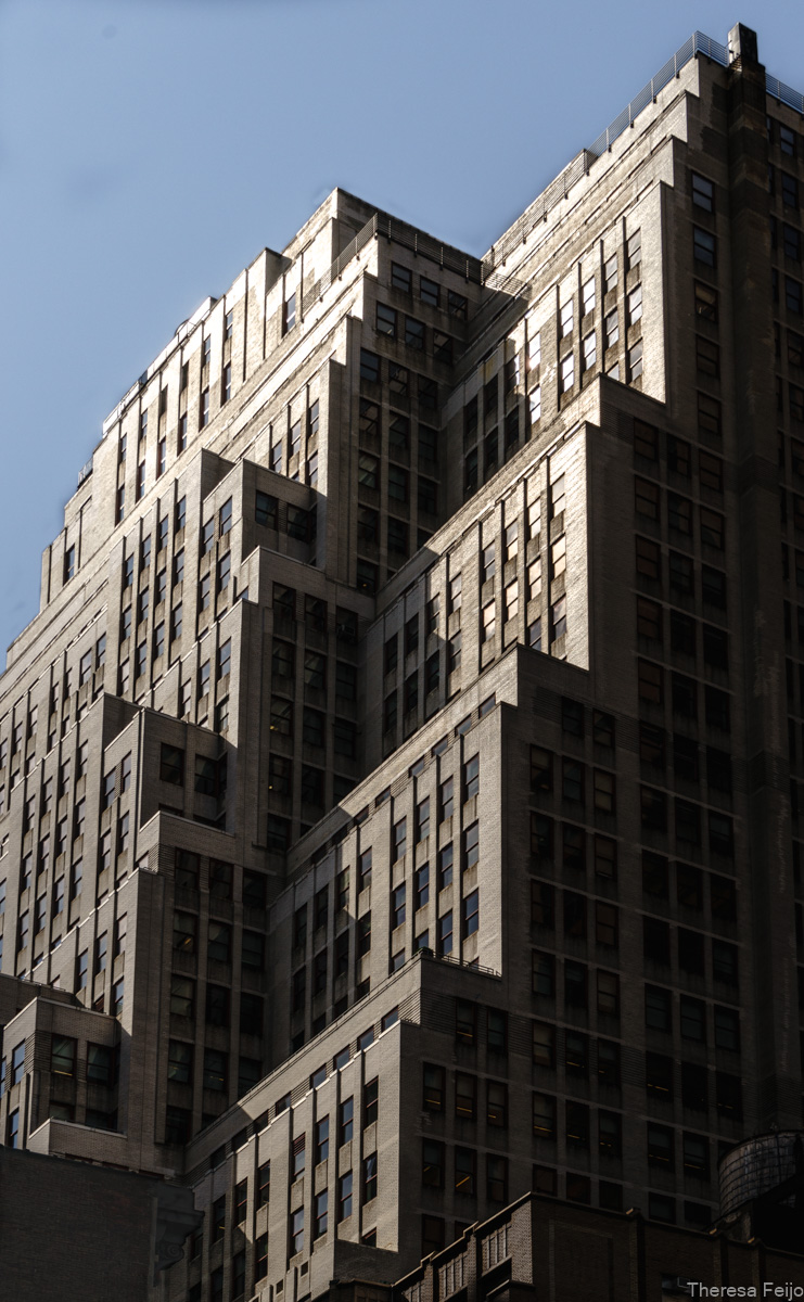 T_Feijo's tweet photo. Theresa Feijo #Photography 
https://t.co/BHA9QYmQvV 
Instagram: @tfeijophoto 

#architecturephotography #fineartphotography #womenphotographers #newyorkarchitecture #bnwphotography #urbanarchitecture #lookingup_architecture #oldarchitecture #reflectionphotography #asmpny https://t.co/oLwOm0X7hF