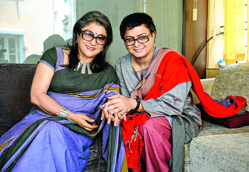 MUBI India on X: "Aparna Sen and Rituparno Ghosh in 2013.  https://t.co/75hixrcdkQ" / X
