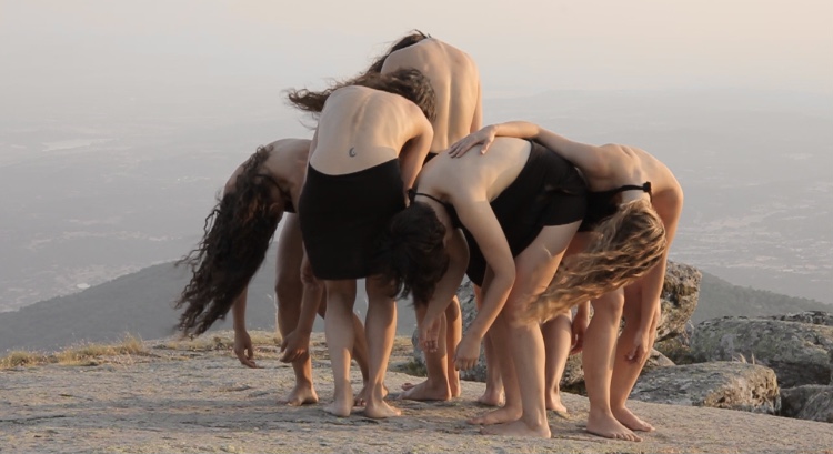 HansonCamille's tweet photo. FILMING #behavioral #dance #realizations

“It’s a serious thing
Just to be alive
On this fresh morning
In this broken world”. -M. Oliver

Direction: @hanson_camille / Camera: @j.c.arevalo / Dancers: #belenguijarro #luciamarote #polianalima #marlopez #evaboucherite #irenevazquez https://t.co/w7NkpvpGzp