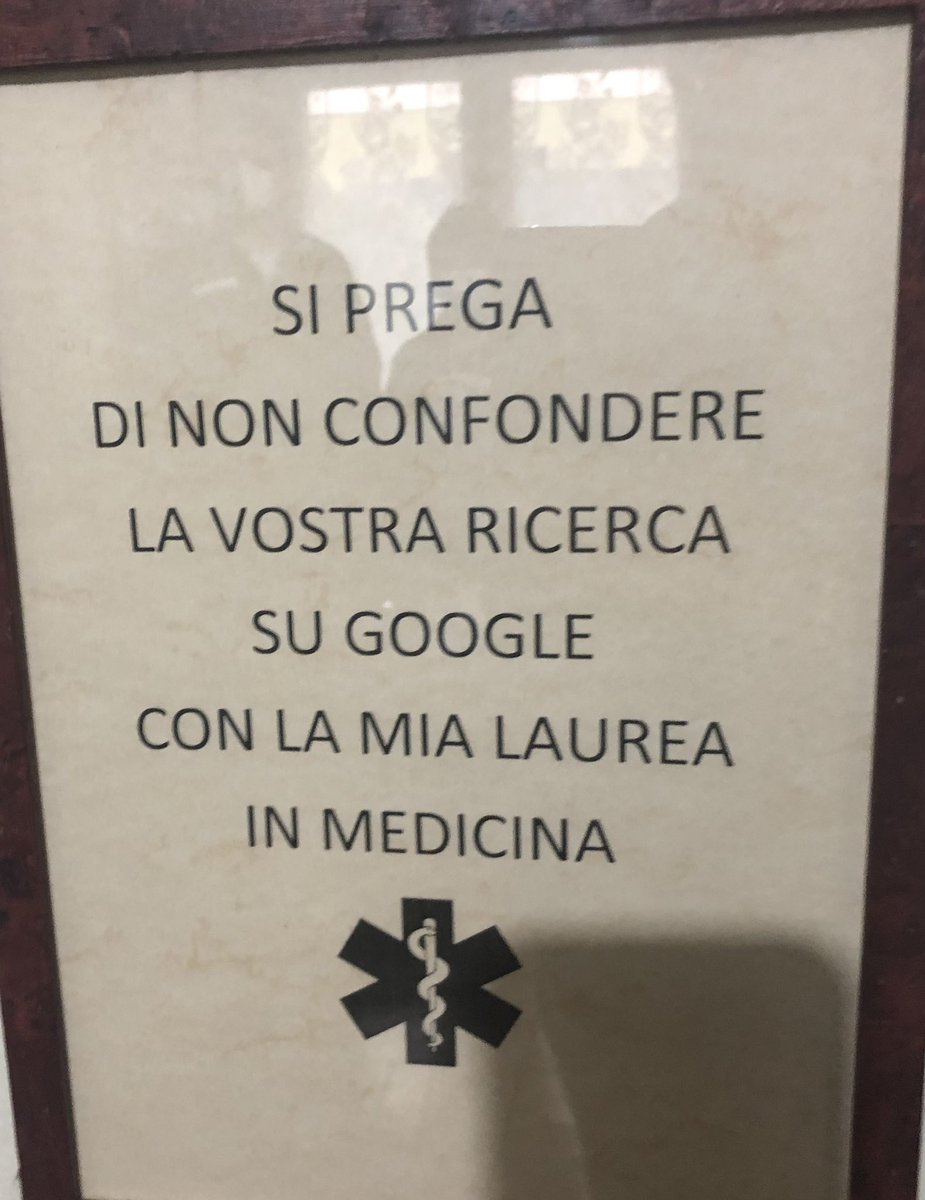 Nella sala d’attesa del medico sportivo di mio figlio 😂😂😂