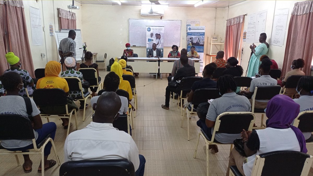 CyrilleGUELL's tweet photo. Pour la 3ème fois consécutive, @EducommunicA célèbre la Semaine Mondiale de l'EMI au #BurkinaFaso avec à ses côtés la @dw_akademie &amp; @istic_burkina. Activités prévues : ateliers EMI, Panels, visite de médias, débats oratoires, cross
#GlobalMILWeek 
#BurkinaCelebratesMILWeek2021 https://t.co/HVMDP6bfxe