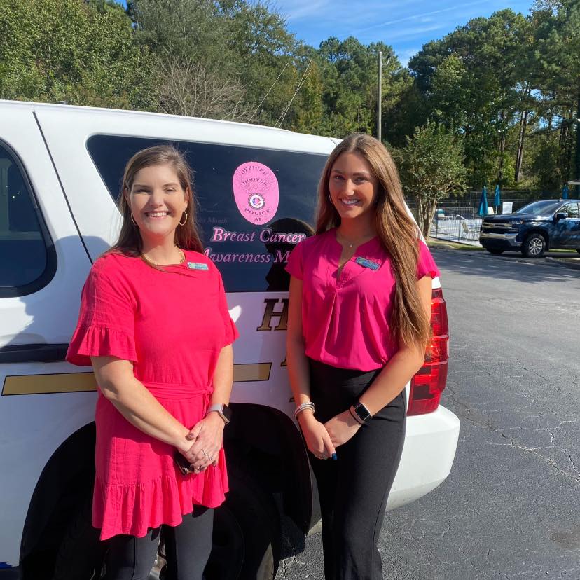 HooverPD's tweet photo. #MondayMotivation
“Once I overcame breast cancer, I wasn’t afraid of anything anymore.”
We are incredibly grateful that the Hoover community joins with us in the fight against this disease.
#hooverpd #fightlikeagirl #pinkbadges #communityengagement #communitypolicing https://t.co/sRyb9mOKvG