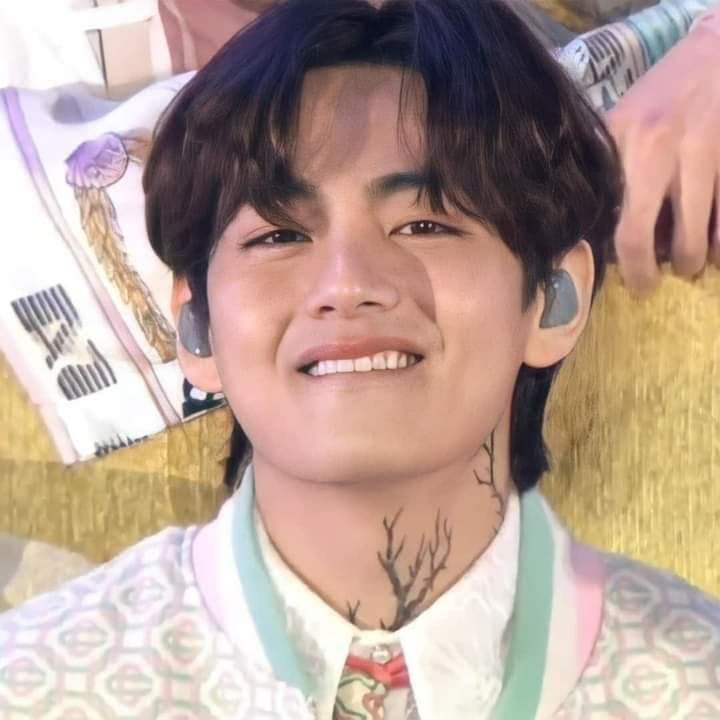 tkismagic's tweet photo. **LINK ACTUALIZADO**
ARMY que no pudo ver el concierto online de Bts en el siguiente link está completo
https://t.co/ErY52Sm5Be

#taekook #ThankYouBTS #BTSPermissionToDanceOnStage #BTSCONCERT #ARMY 
Sigue mi página por favor, subo cositas bonitas de bts
Comenta un 💜 si te gusto! https://t.co/mqfOkVJQBu