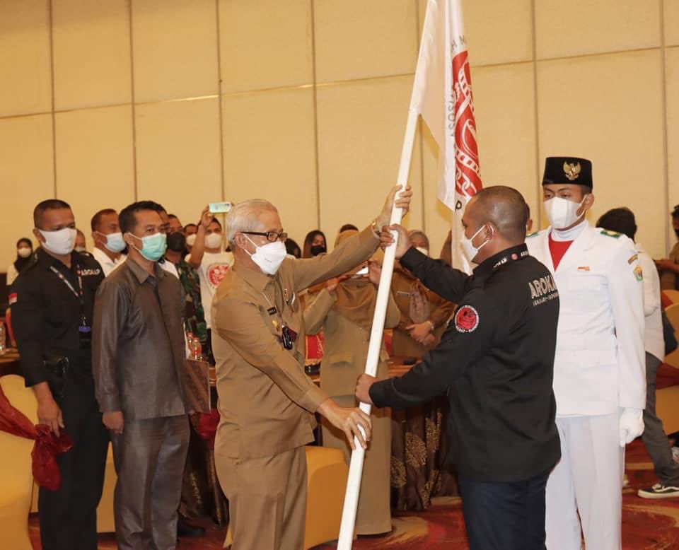 Dr. H. Lukman Abunawas, SH.,M.Si.,MH mengukuhkan Pengurus dan anggota Asisiasi Rumah Makan, Refleksi, Bioskop, Warung Kopi, Pub (AROKAP ) masa bakti 2021-2023, bertempat dihotel Claro Kendari, Sultra (25 Oktober 2021).