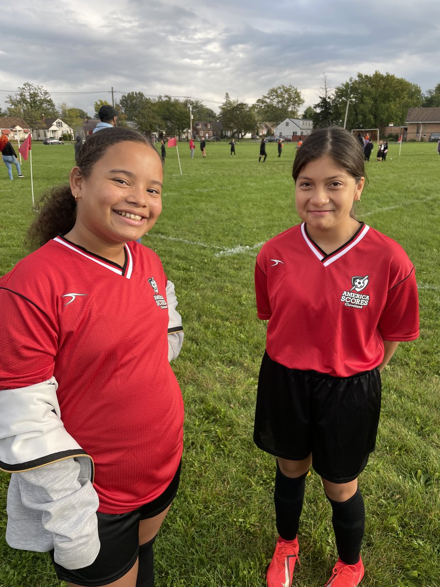 SCORESCleveland's tweet photo. We had our first game day last Thursday and it was a blast, even with the rain! It was great to see all our amazing poet-athletes again! We can't wait for the rest of the season!
@MarionCSeltzer @BuhrerDLAcademy @RGJonesCLE https://t.co/OWcMDAzsIT