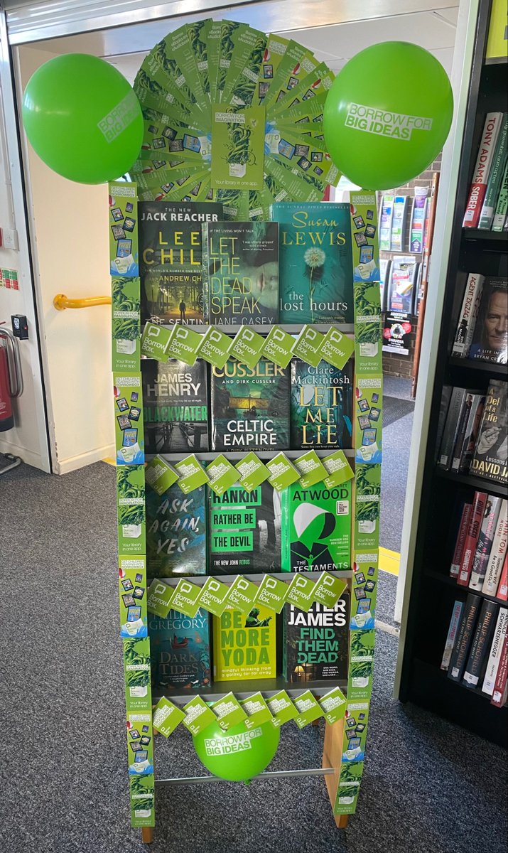 Darganfodmwy's tweet photo. Yr Hydref hwn rydym wedi troi'r llyfrgell yn wyrdd Borrowbox! 

Ydych chi wedi defnyddio Borrowbox eto? Mae heddiw’n ddiwrnod gwych i fynd yn wyrddach! 

#BorrowBoxBranchDisplay #SharetheChange #LlyfrgellPenlan

@BorrowBox BorrowBox https://t.co/2taxtdCkPw