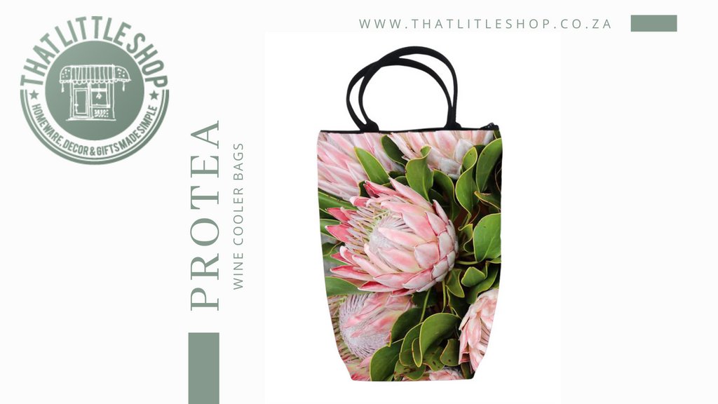 These wine carrier bags are available in 3 different sizes : 1 bottle, 2 bottle or 3 bottle. 

And a variety of Protea prints.

#thatlittleshop #decor #homeware #gifts #winecooler #winecoolerbag #winecarrierbag #protea #coolerbag #christmasgift #madeinsouthafrica #shoplocalsa